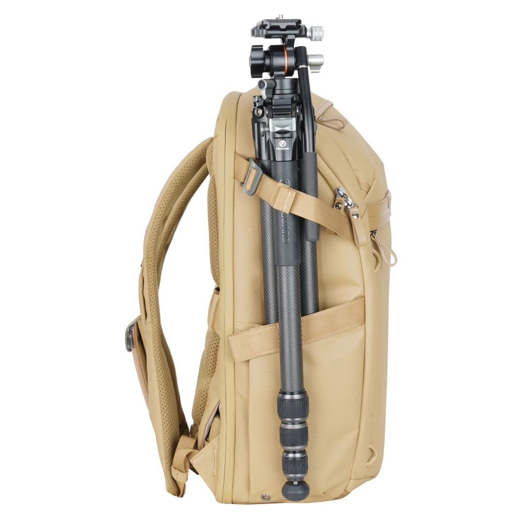 Vanguard VEO Metro 25-Liter Camera and Everyday Backpack Beige