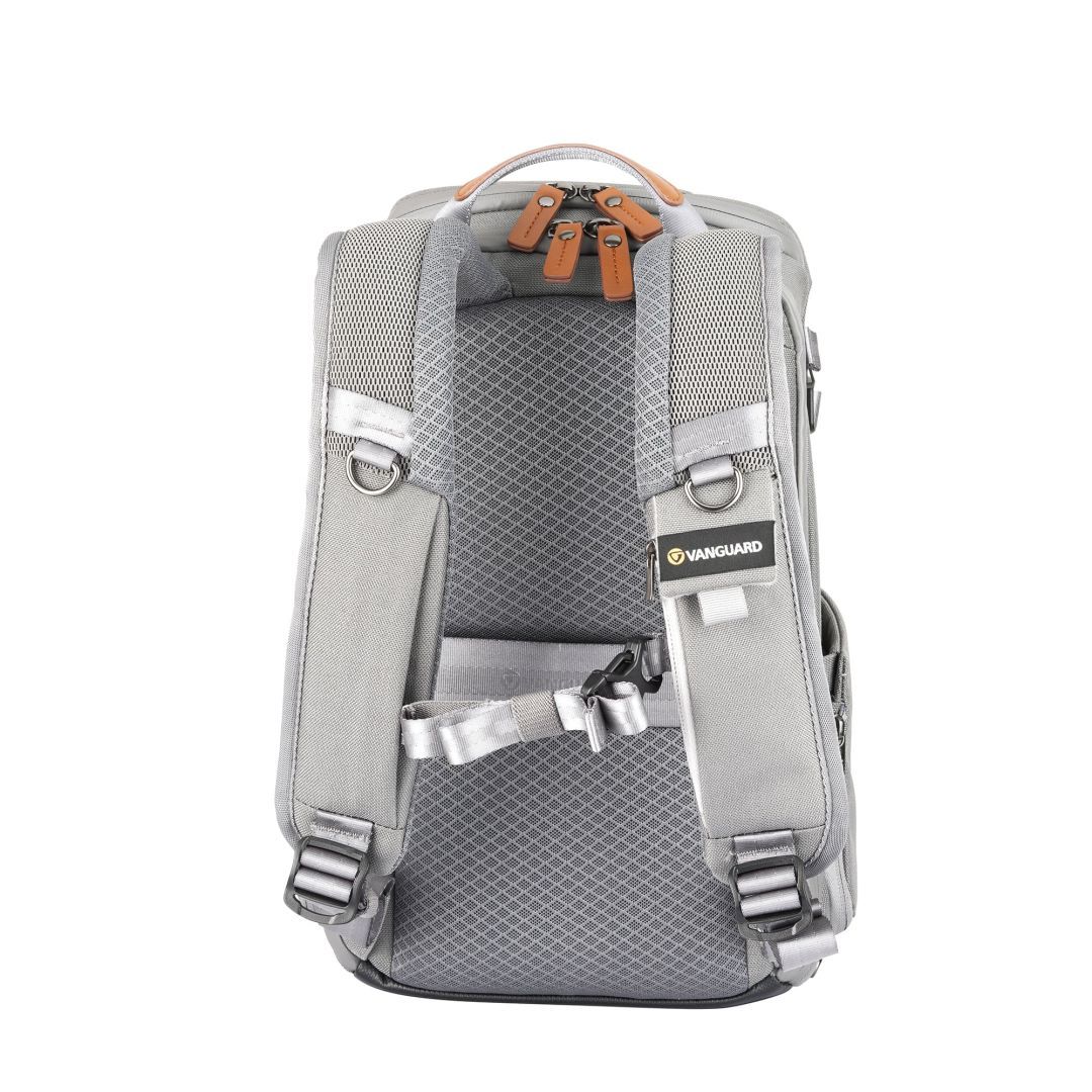 Vanguard VEO CITY B37 Small Camera Backpack w/ Pouch Gray