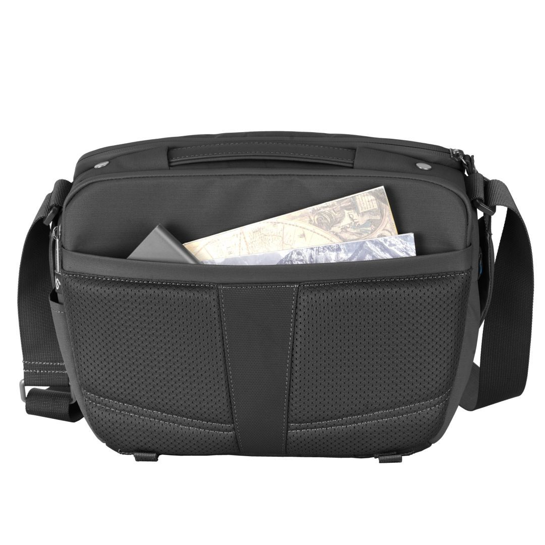 Vanguard VEO Metro 7-Liter Camera and Everyday Shoulder Bag Black