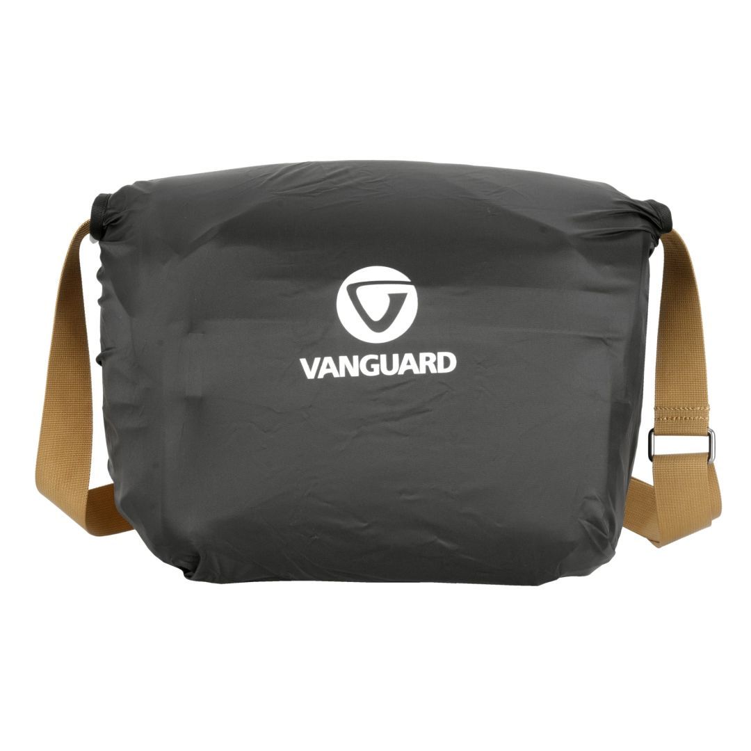 Vanguard VEO Metro S9L: 9 Litre Camera Shoulder Bag Beige