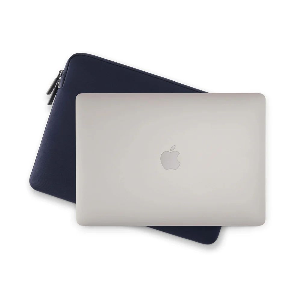 Pipetto Classic Fit Sleeve bag for MacBook 13/14 Dark Blue Pipetto Classic Fit Sleeve bag for MacBook 13/14 Dark Blue