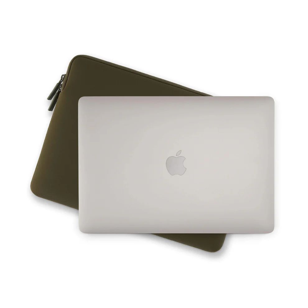 Pipetto Classic Fit Sleeve bag for MacBook 13/14 Dark Green Pipetto Classic Fit Sleeve bag for MacBook 13/14 Dark Green