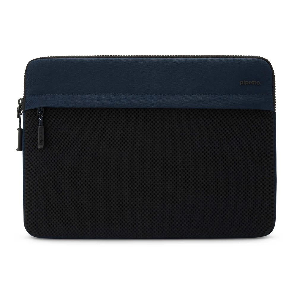Pipetto Expand Sleeve bag for MacBook Pro 14/Air 13.6 Dark Blue Pipetto Expand Sleeve bag for MacBook Pro 14/Air 13.6 Dark Blue