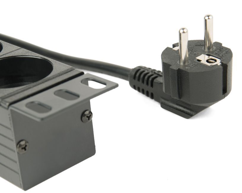 Gembird Hálózati Elosztó Kapcsolóval 8DIN 3m Black Gembird Hálózati Elosztó Kapcsolóval 8DIN 3m Black