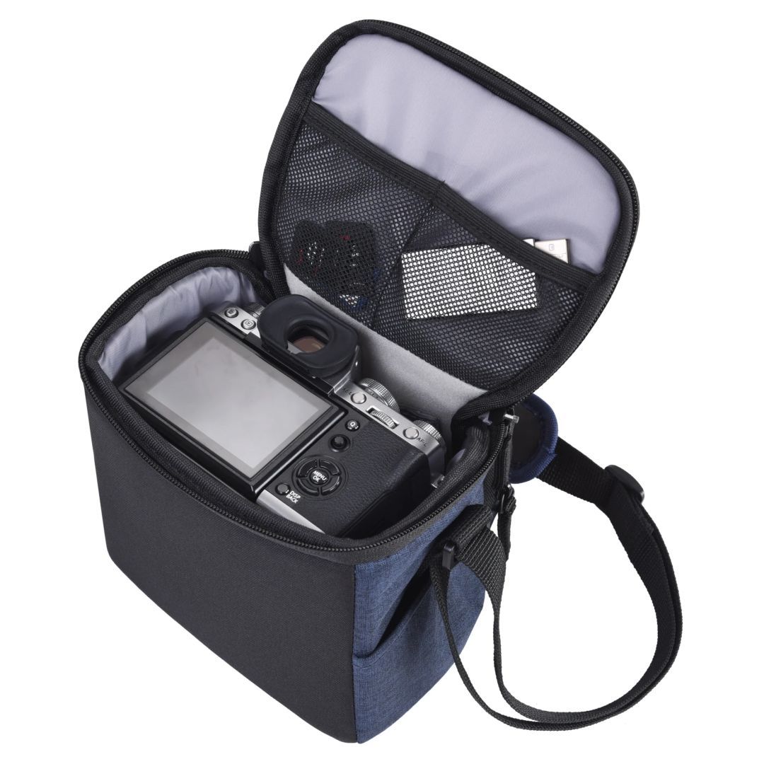 Vanguard VESTA Aspire 15 NV 3 Litre Shoulder Bag Blue Vanguard VESTA Aspire 15 NV 3 Litre Shoulder Bag Blue