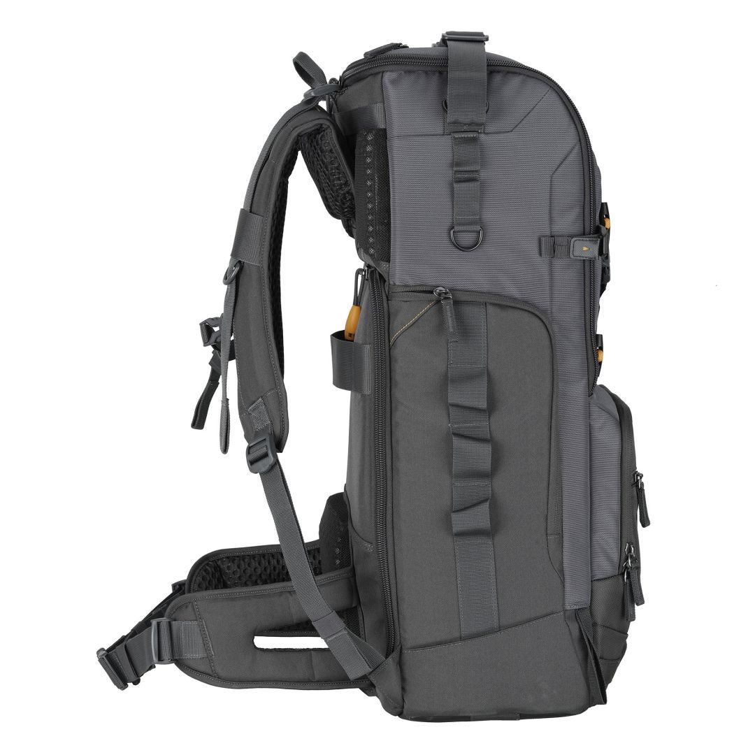 Vanguard Alta Sky 69 Camera Backpack >1200mm and extra lenses 49 Litres Black Vanguard Alta Sky 69 Camera Backpack >1200mm and extra lenses 49 Litres Black