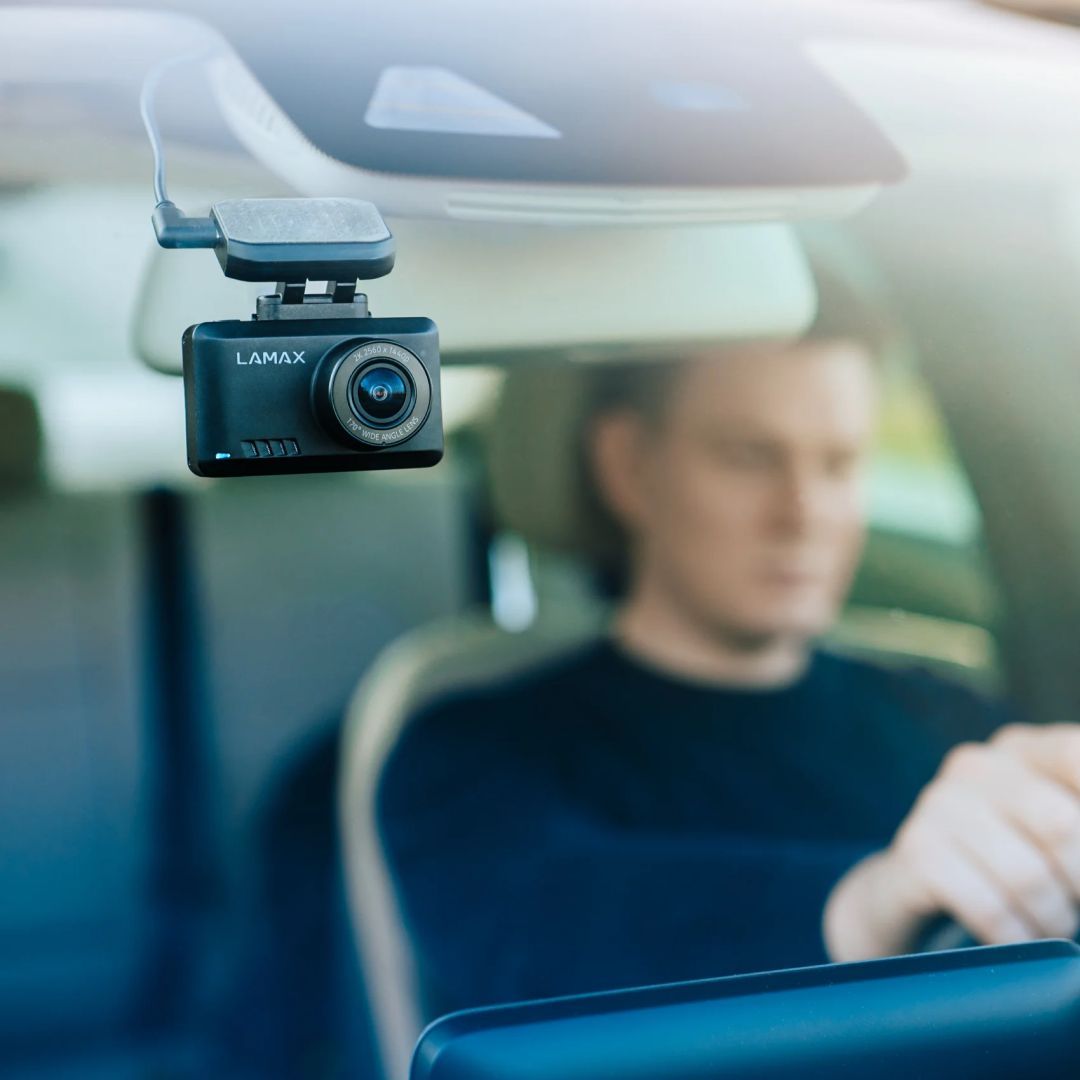 Lamax T8 DashCam Black