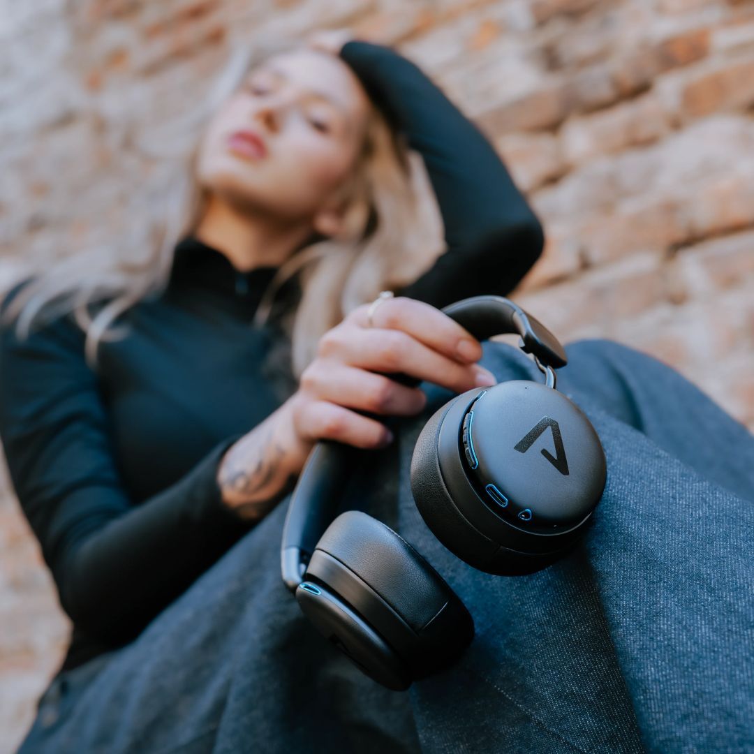 Lamax Blaze3 Bluetooth Headset Black Lamax Blaze3 Bluetooth Headset Black