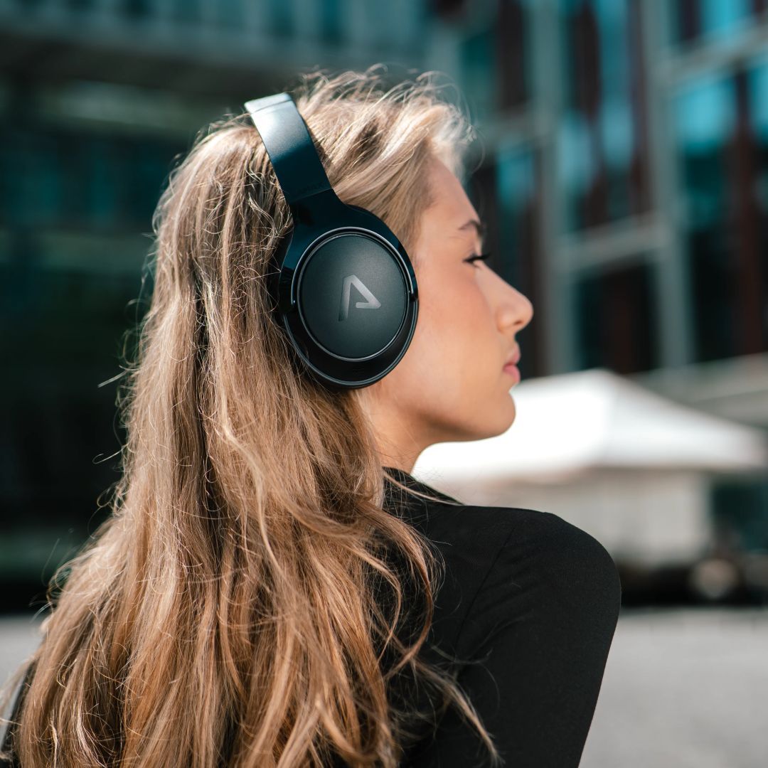 Lamax MuseComfort1 ANC Bluetooth Headset Black Lamax MuseComfort1 ANC Bluetooth Headset Black