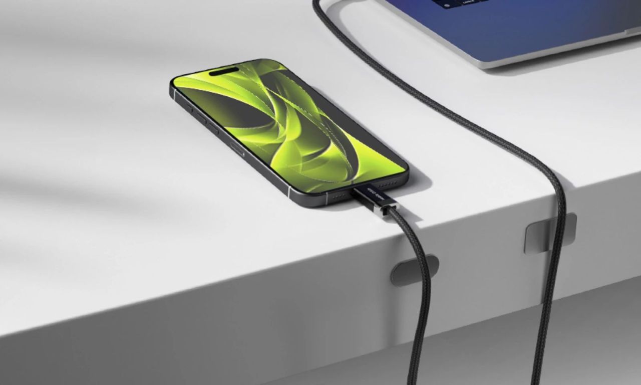 Mobile Origin 27W Magnetic StayCable USB-C to USB-A 1,5m Black