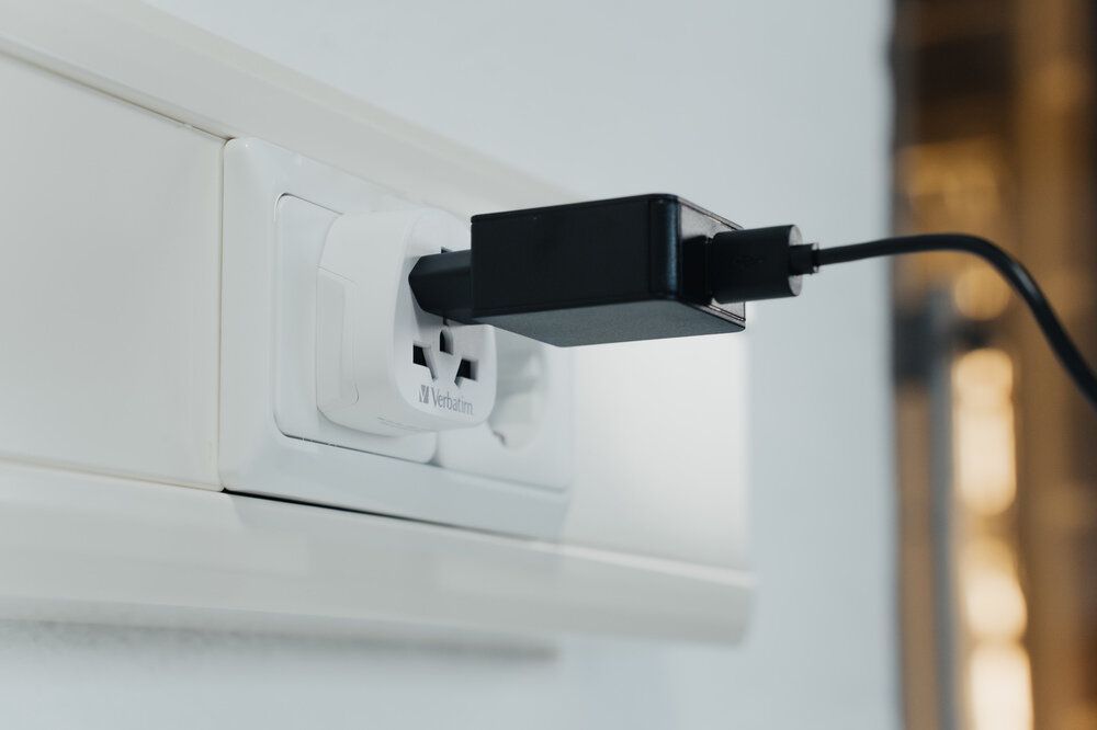 Verbatim World to Europe Adapter Travel Plug White