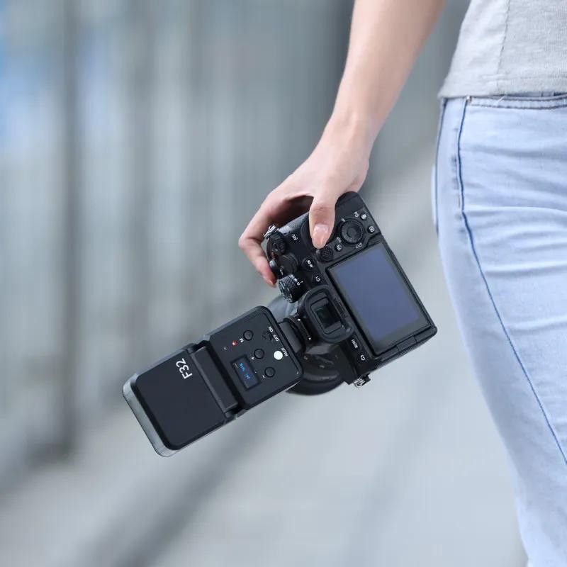 Ulanzi L060GBB1 F32 fényképezőgép vaku, dönthető fej, középpontos érintkezővel, 1400mAh Ulanzi L060GBB1 F32 fényképezőgép vaku, dönthető fej, középpontos érintkezővel, 1400mAh