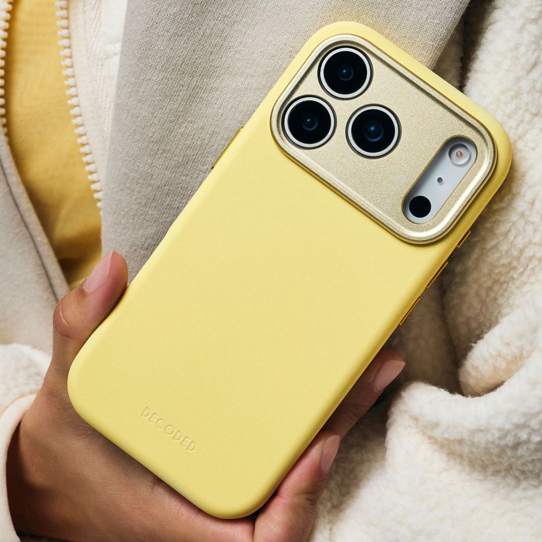 Decoded AntiMicrobial Silicone Backcover for iPhone 17 Pro Yuma Yellow