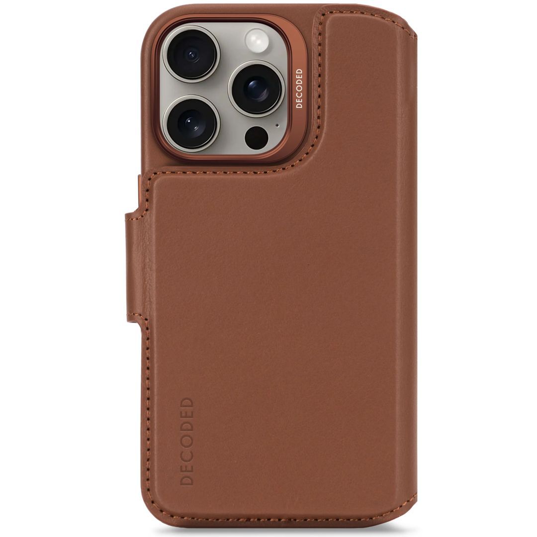 Decoded Leather Detachable Wallet iPhone 16 Pro Tan Decoded Leather Detachable Wallet iPhone 16 Pro Tan