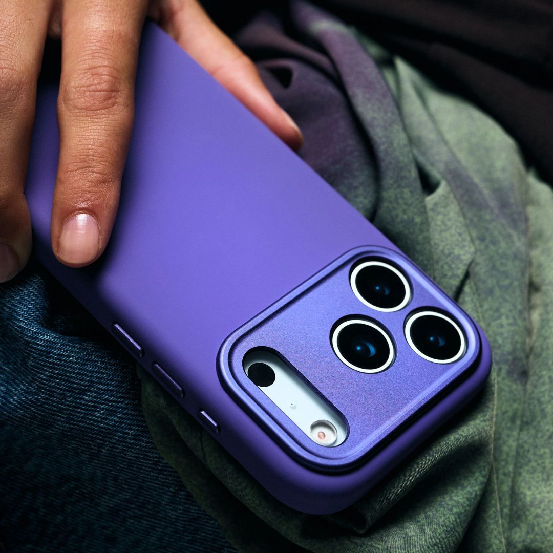 Decoded AntiMicrobial Silicone Backcover for iPhone 17 Pro Max Future Dusk