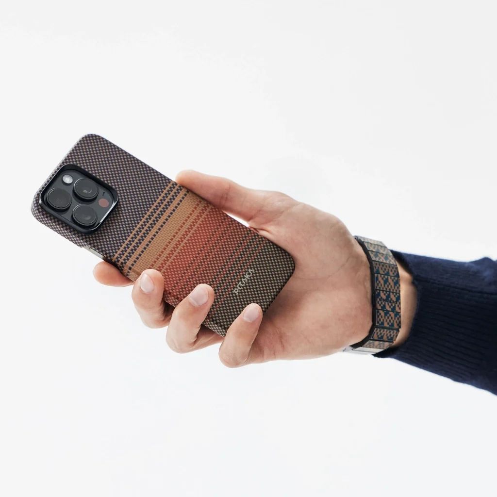 Pitaka MagEZ 5 case for iPhone 15 Pro Max Sunset Pitaka MagEZ 5 case for iPhone 15 Pro Max Sunset