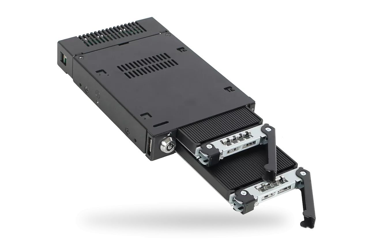 IcyDock ToughArmor MB834M2K-B