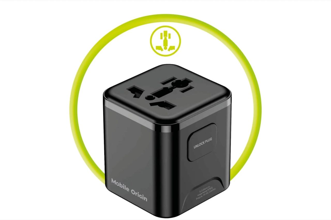 Mobile Origin Universal Travel Adapter PW30 EU/UK/US/AUS Black