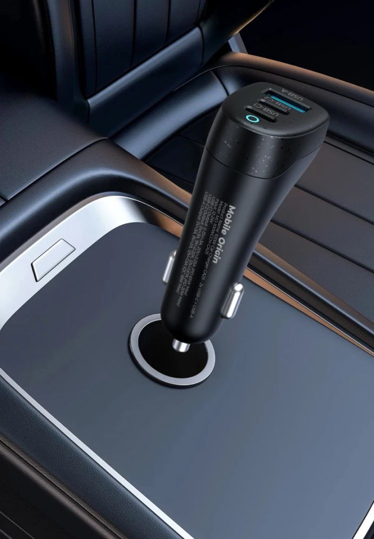 Mobile Origin 100W Car Charger CA25 - 2x USB-C + USB-A