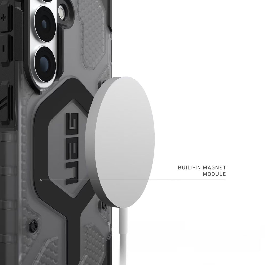 UAG Pathfinder Clear case for Samsung Galaxy S26 Ash/Black