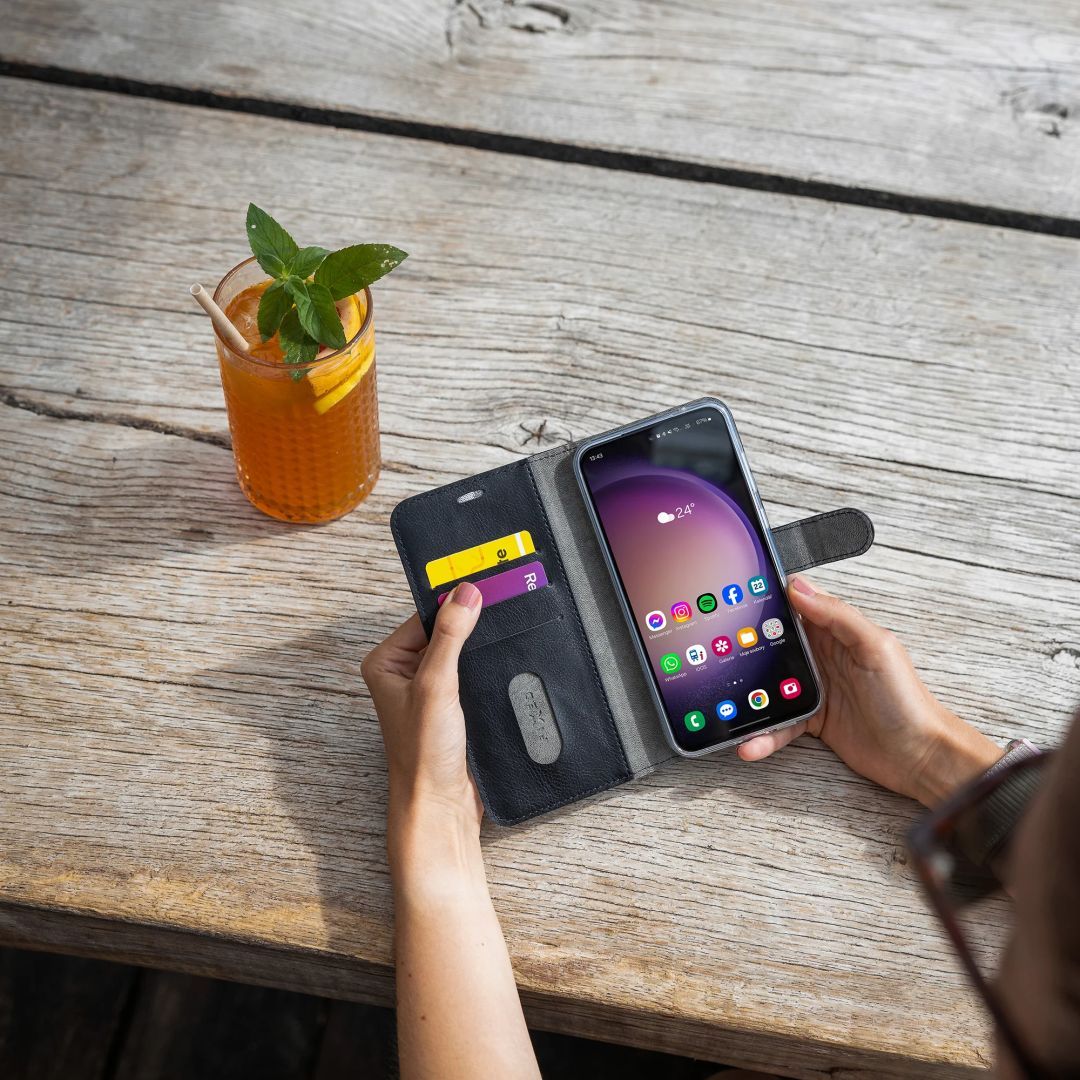 FIXED Opus oldalra nyíló telefontok OnePlus 13R készülékhez, fekete