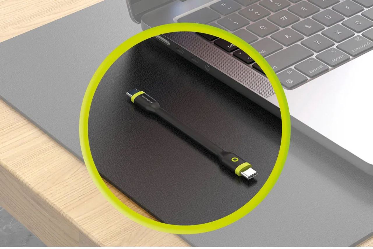 Mobile Origin Compact Cable USB-C to USB-C 10cm Black Mobile Origin Compact Cable USB-C to USB-C 10cm Black