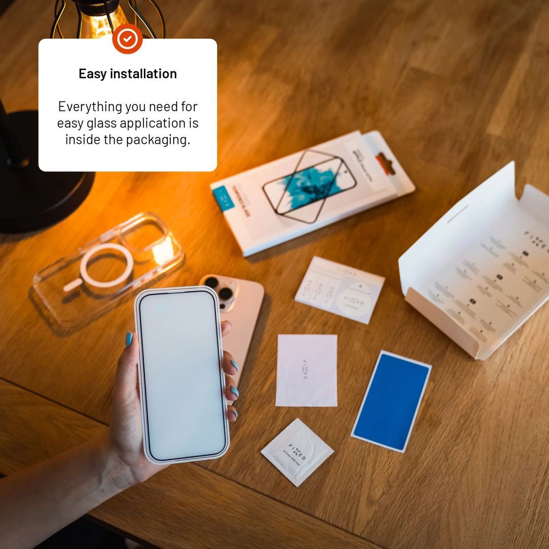 FIXED teljes képernyőt védő 2,5D edzett üveg Samsung Galaxy A06s készülékhez, fekete