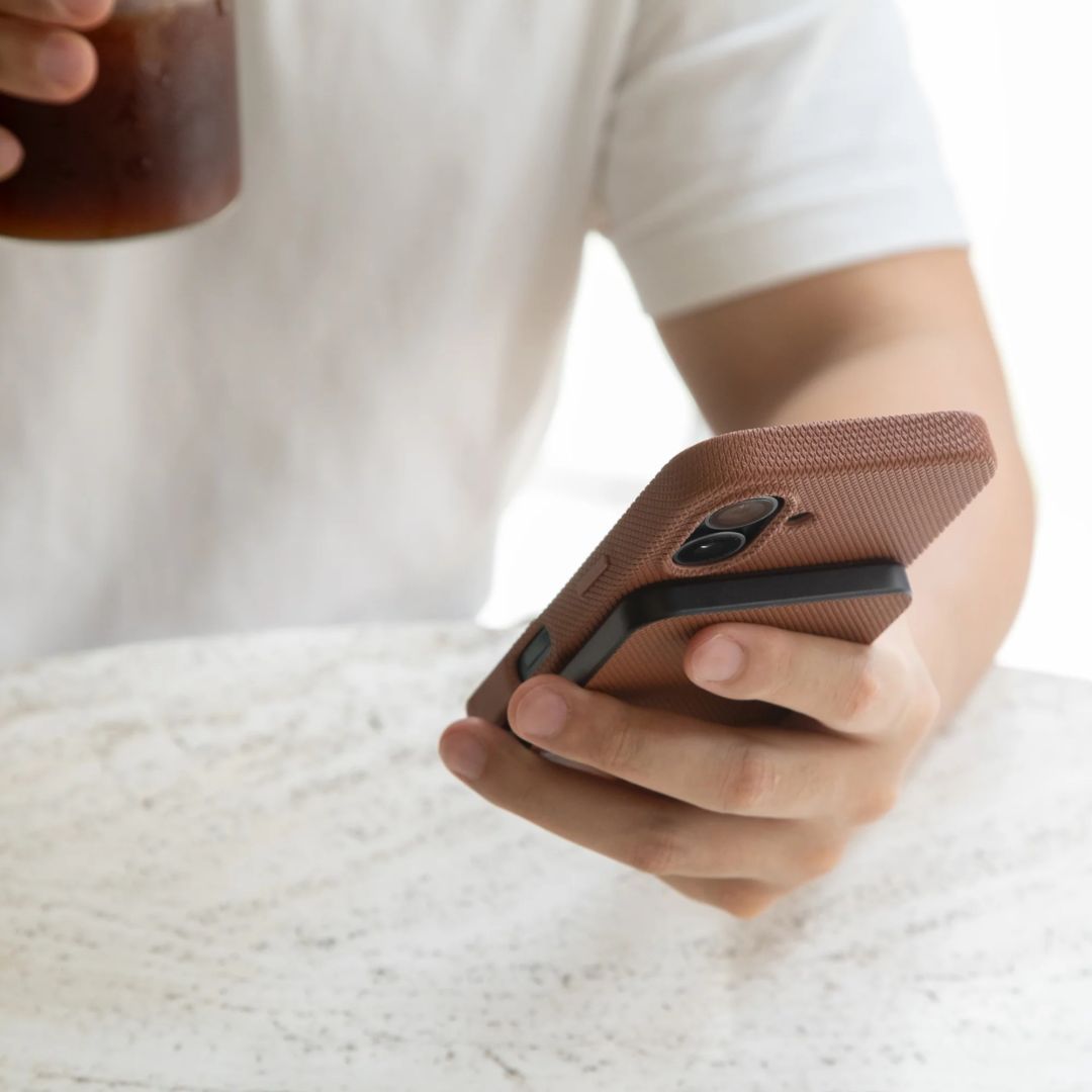 Native Union (Re)Classic Magnetic Power Bank Qi2 5000mAh Tan