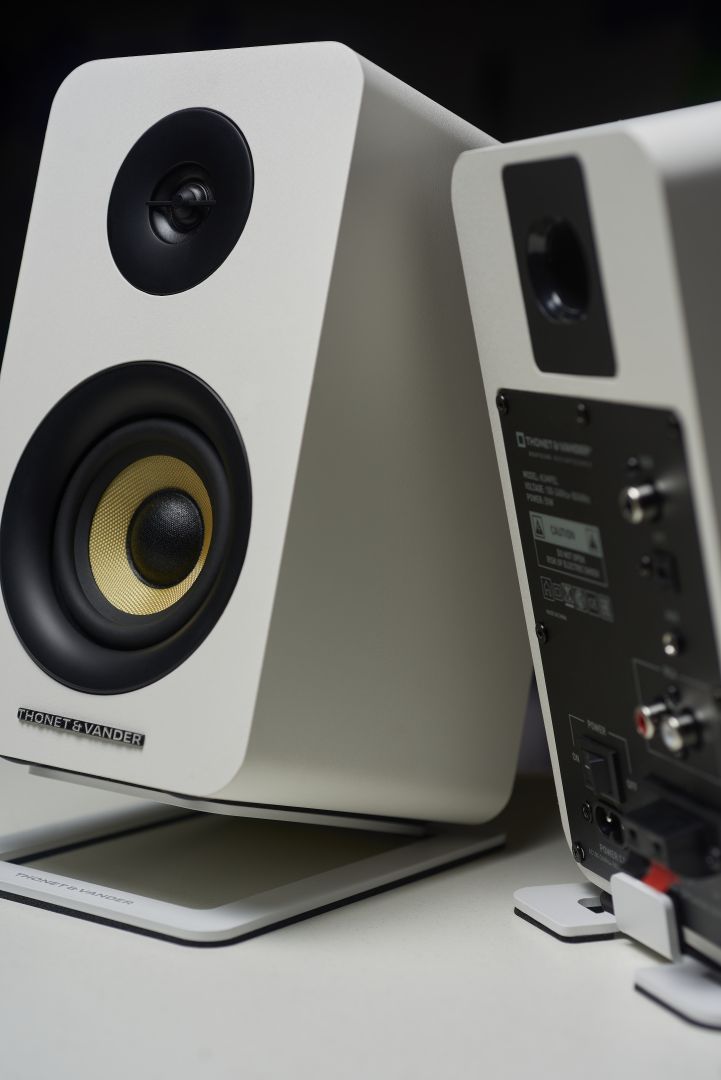 Thonet & Vander Kumpel 2.0 speakers White
