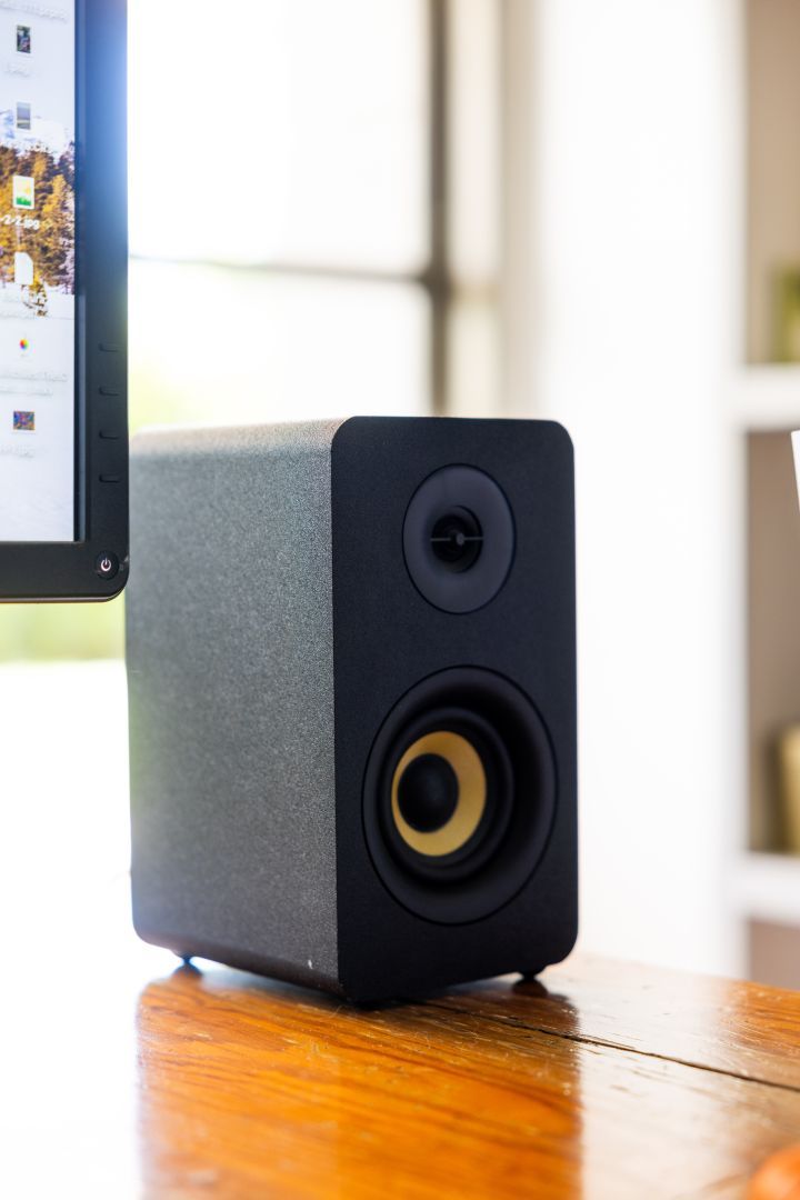 Thonet & Vander Kumpel 2.0 Bluetooth Speakers Black