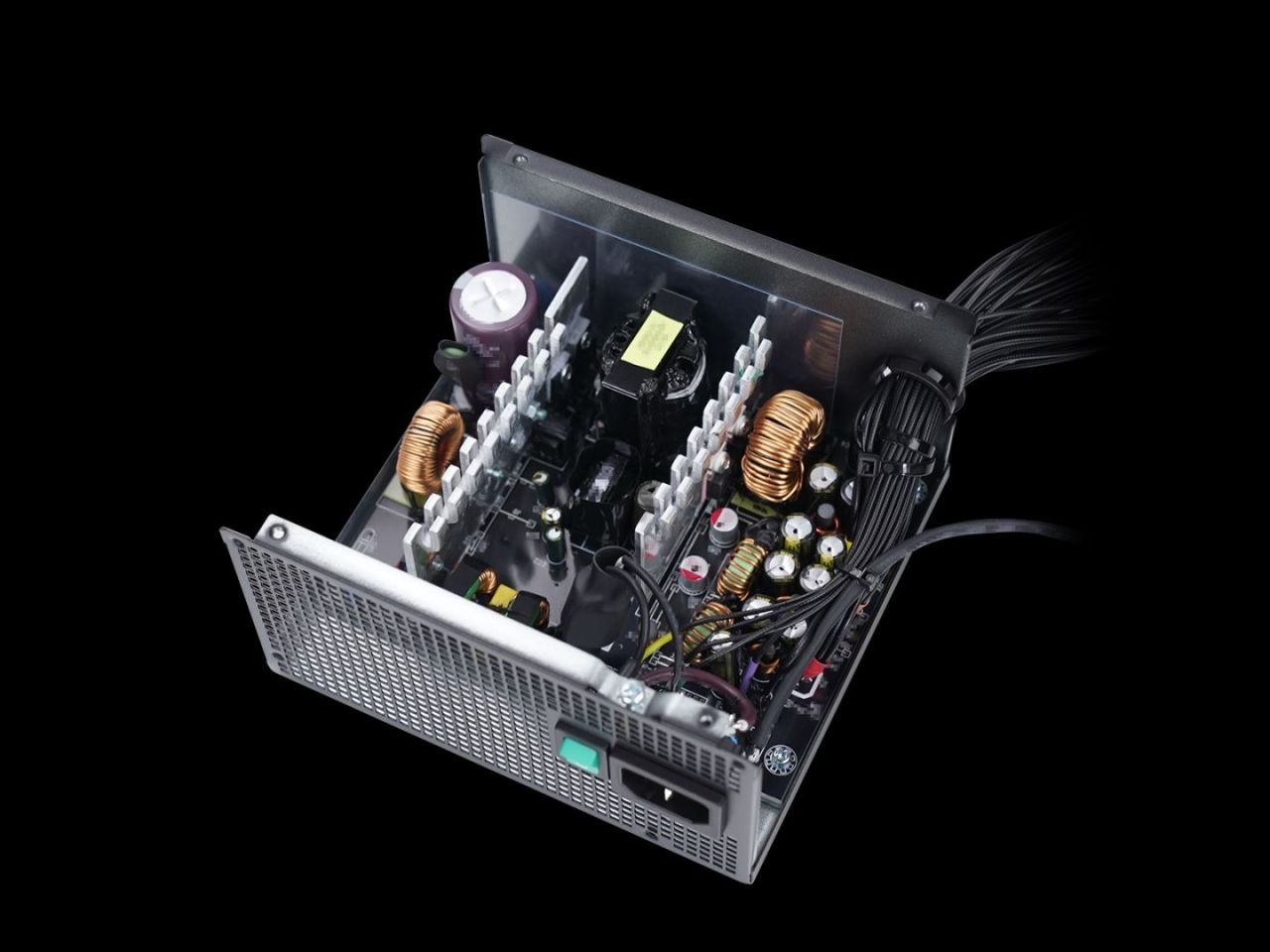 DeepCool 750W 80+ Bronze Gamerstorm PF750X DeepCool 750W 80+ Bronze Gamerstorm PF750X