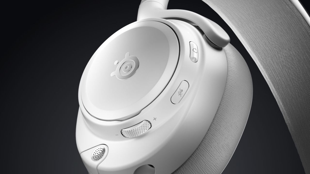 Steelseries Arctis Nova Pro Omni Wireless Bluetooth Gaming Headset White Steelseries Arctis Nova Pro Omni Wireless Bluetooth Gaming Headset White