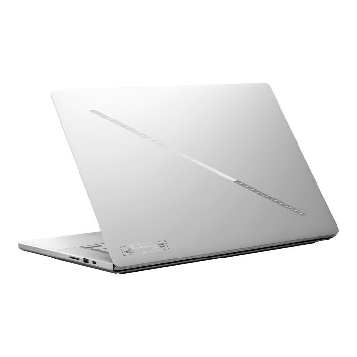 Asus GU606AW-TB008W Platinum White