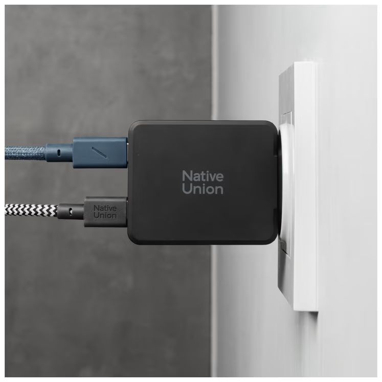 Native Union Pocket GaN Charger 2xUSB-C PD 65W Black Native Union Pocket GaN Charger 2xUSB-C PD 65W Black