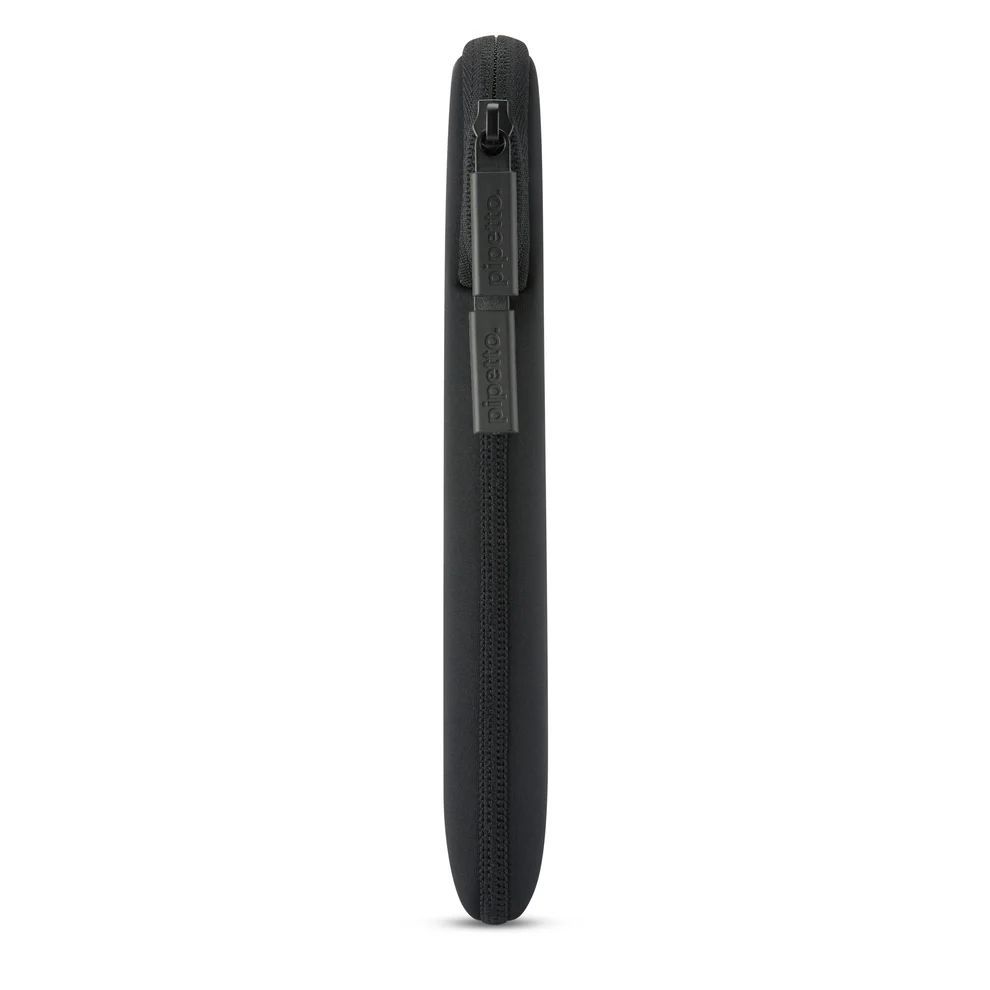 Pipetto Classic Fit Sleeve case for MacBook Neo 13/14 (A18 Pro) Black