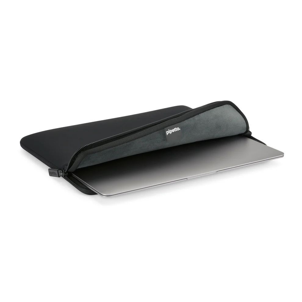 Pipetto Classic Fit Sleeve case for MacBook Neo 13/14 (A18 Pro) Black