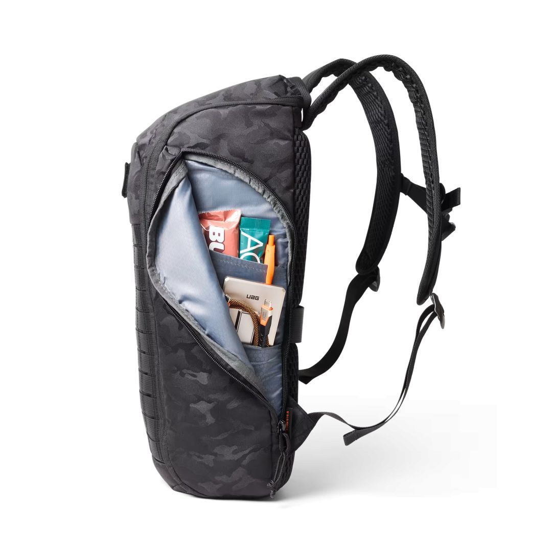 UAG Civilian Notebook Backpack 20L Midnight Camo UAG Civilian Notebook Backpack 20L Midnight Camo