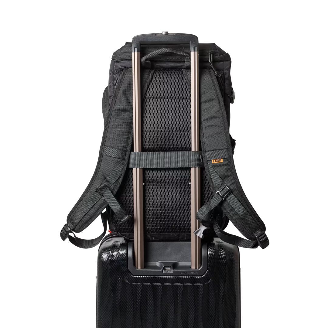 UAG Civilian Notebook Backpack 20L Midnight Camo UAG Civilian Notebook Backpack 20L Midnight Camo