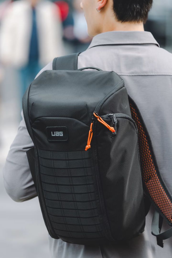 UAG Civilian Notebook Backpack 20L Midnight Camo UAG Civilian Notebook Backpack 20L Midnight Camo