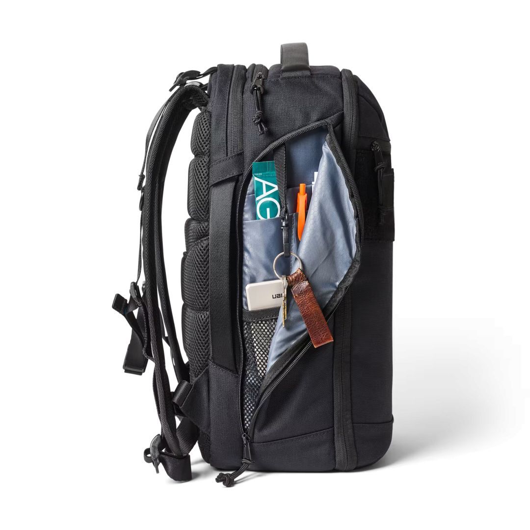 UAG Premium Tech Notebook Backpack 16" 24L Black UAG Premium Tech Notebook Backpack 16" 24L Black