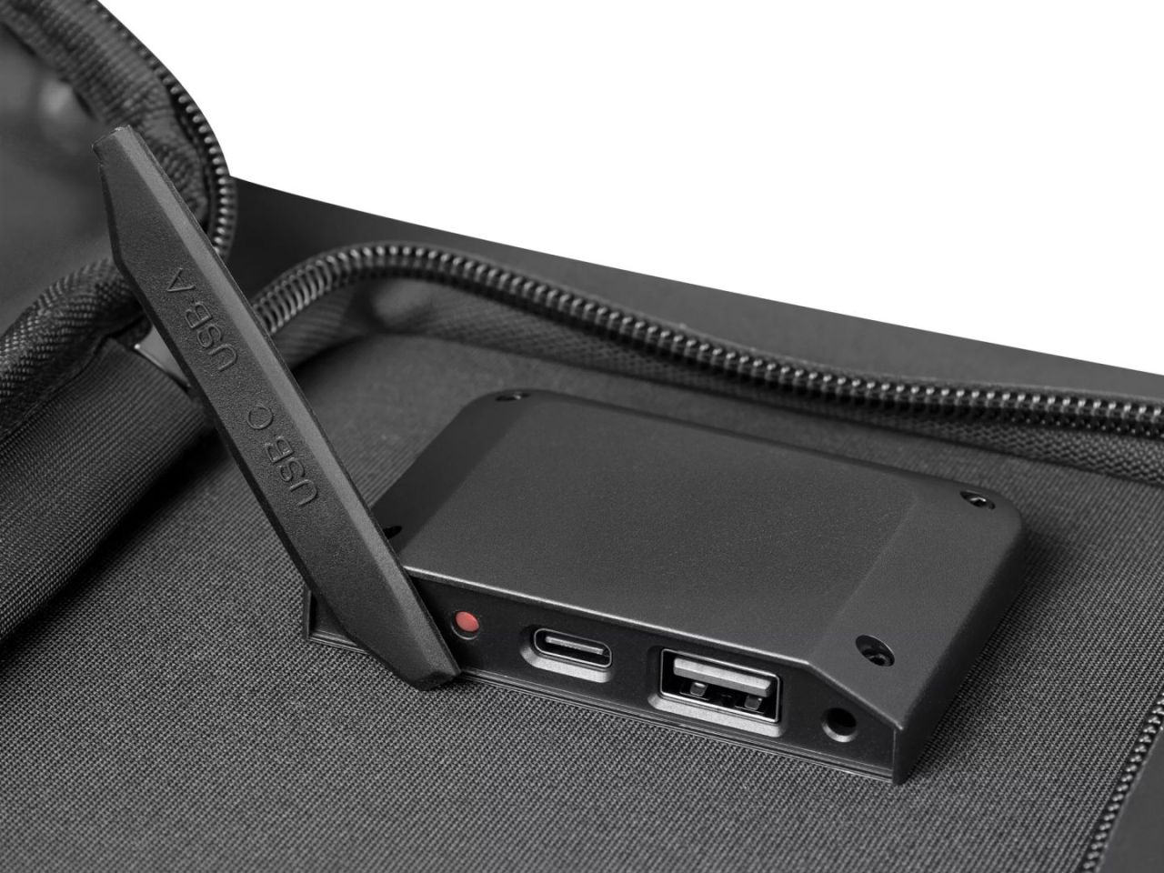 Sandberg Solar Charger 15W Lightweight Black Sandberg Solar Charger 15W Lightweight Black