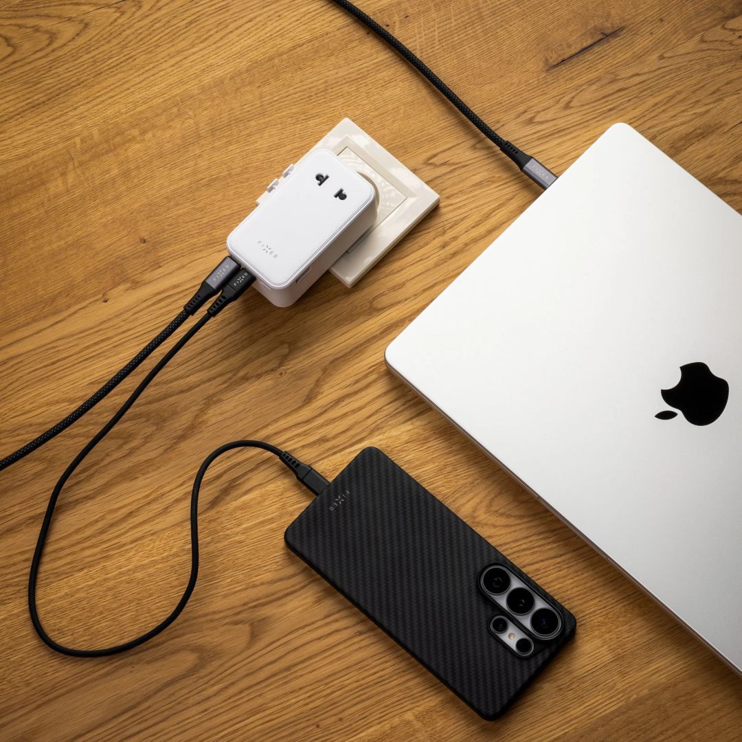 FIXED Ultravékony utazóadapter 45W EU, UK, USA/AUS 3xUSB-C PD 45W, fehér FIXED Ultravékony utazóadapter 45W EU, UK, USA/AUS 3xUSB-C PD 45W, fehér