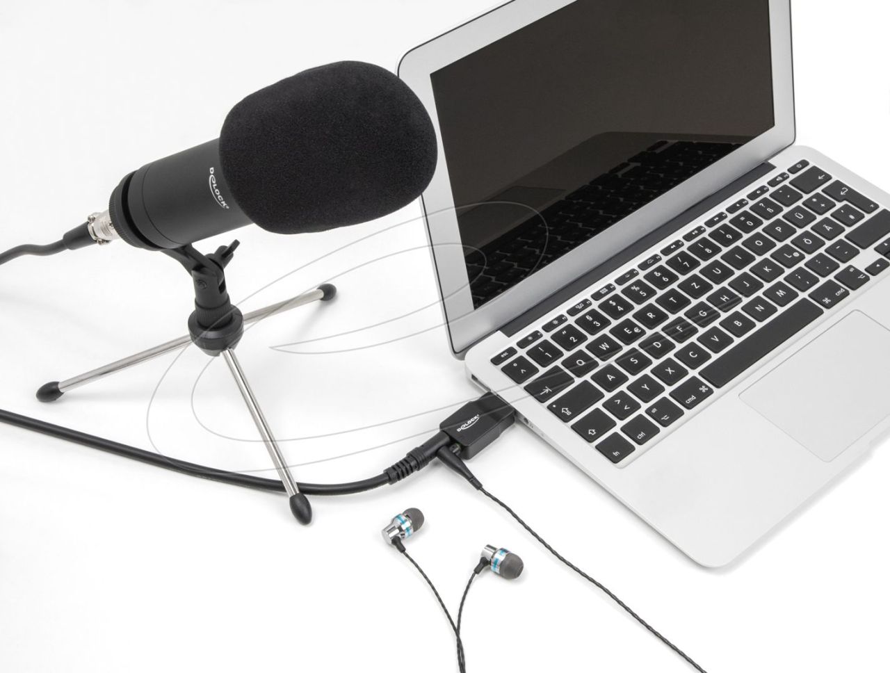 DeLock External Plug & Play 2.0 USB Hangkártya