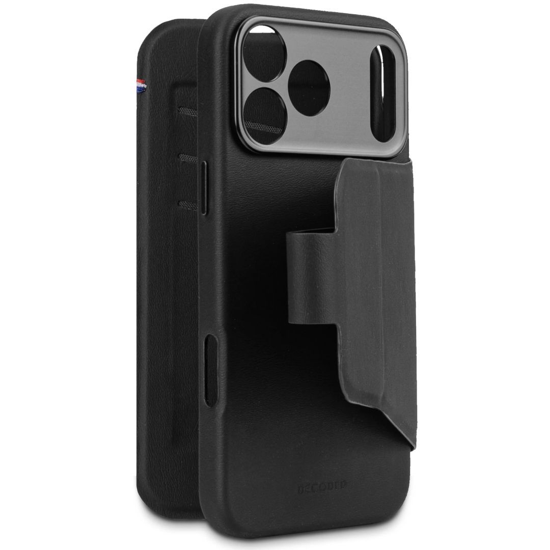 Decoded Silicone Detachable Wallet for iPhone 17 Pro Phantom Black