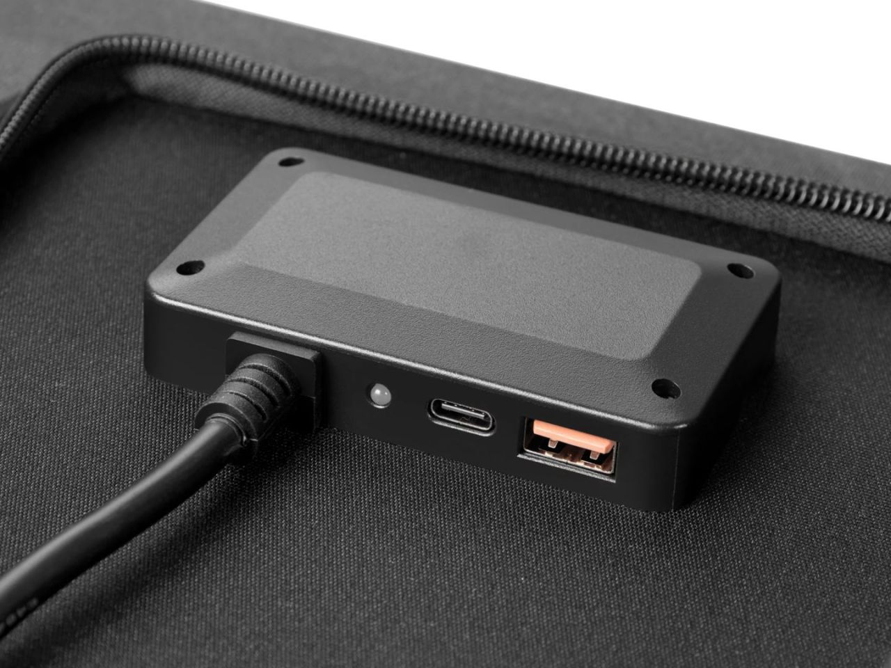 Sandberg Solar Charger 100W Lightweight Sandberg Solar Charger 100W Lightweight