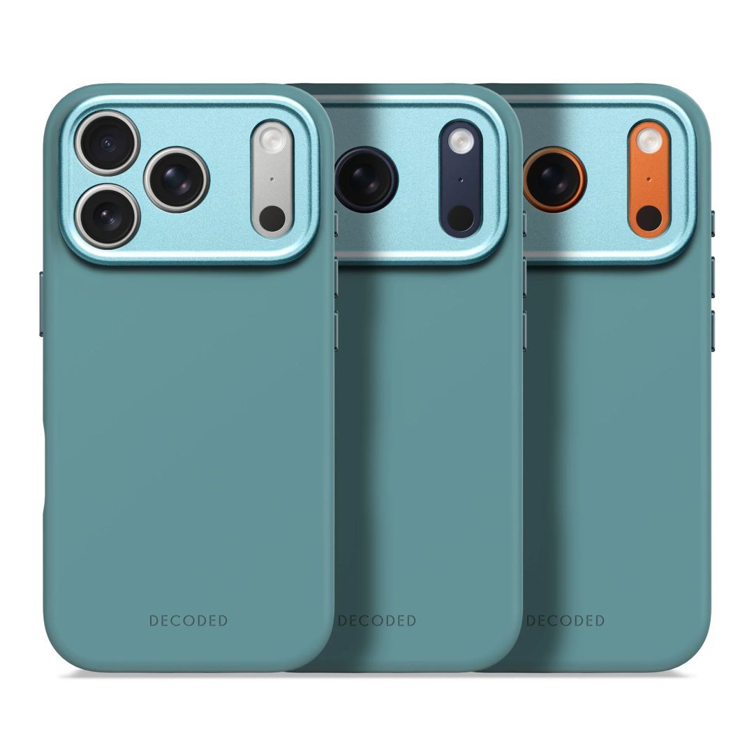Decoded AntiMicrobial Silicone Backcover for iPhone 17 Pro Retro Blue