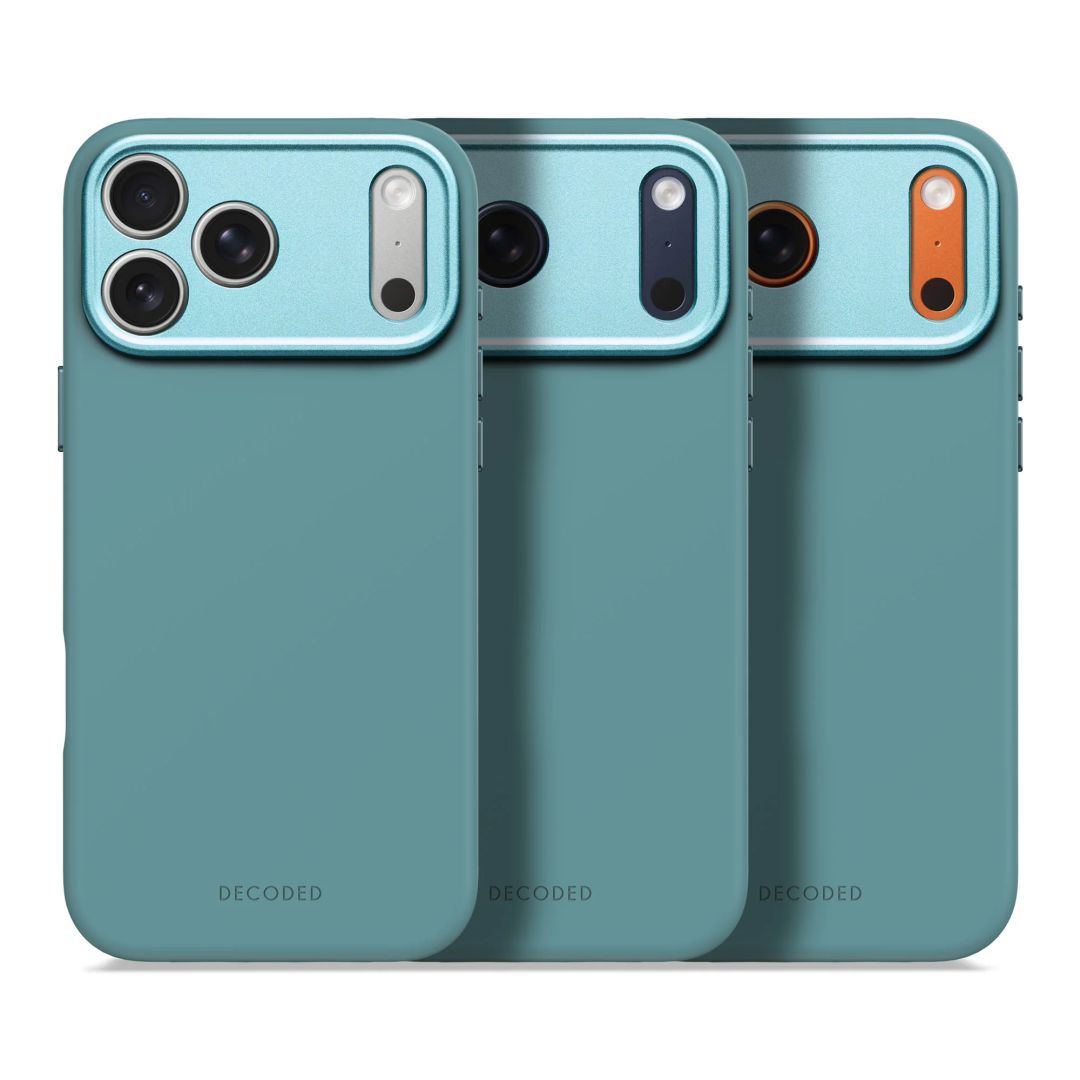 Decoded AntiMicrobial Silicone Backcover for iPhone 17 Pro Max Retro Blue