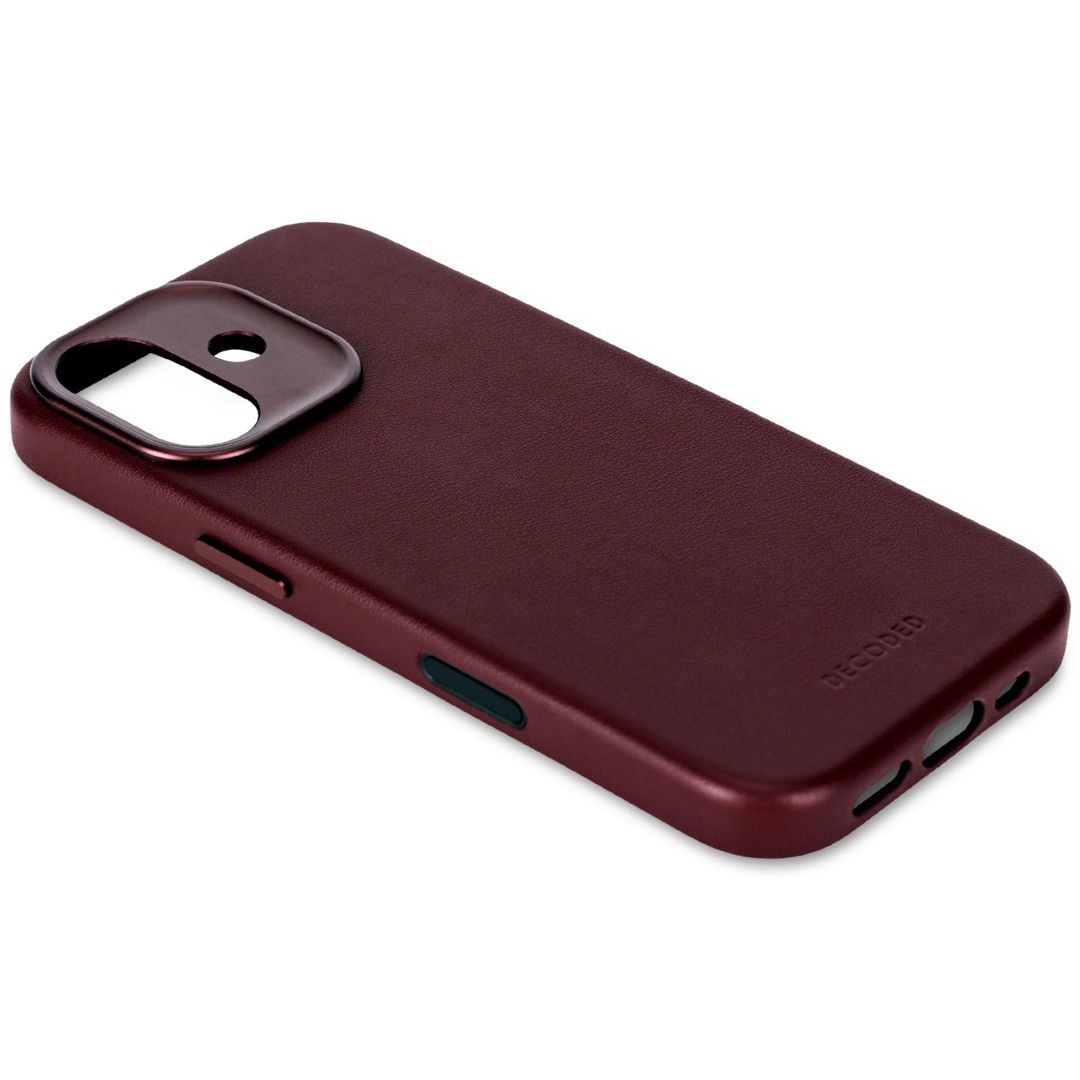 Decoded Leather Backcover for iPhone 17 Dark Ruby