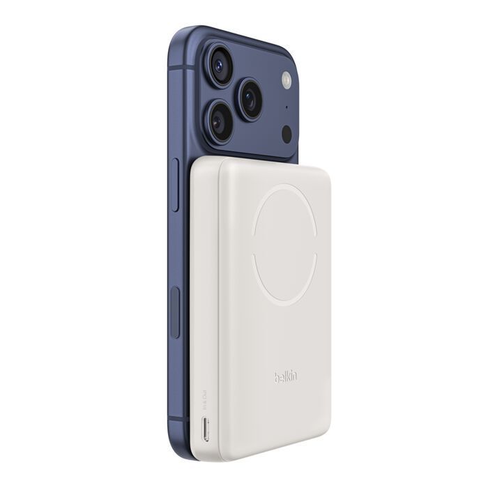 Belkin BoostCharge Slim Magnetic 10000mAh PowerBank Sand Belkin BoostCharge Slim Magnetic 10000mAh PowerBank Sand