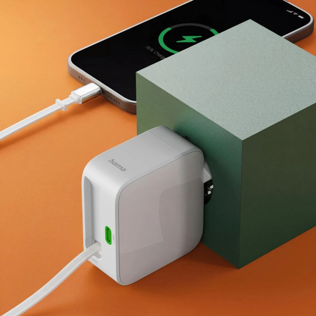Hama Fast Charger GaN Extendable Charging Cable PD 65W White Hama Fast Charger GaN Extendable Charging Cable PD 65W White